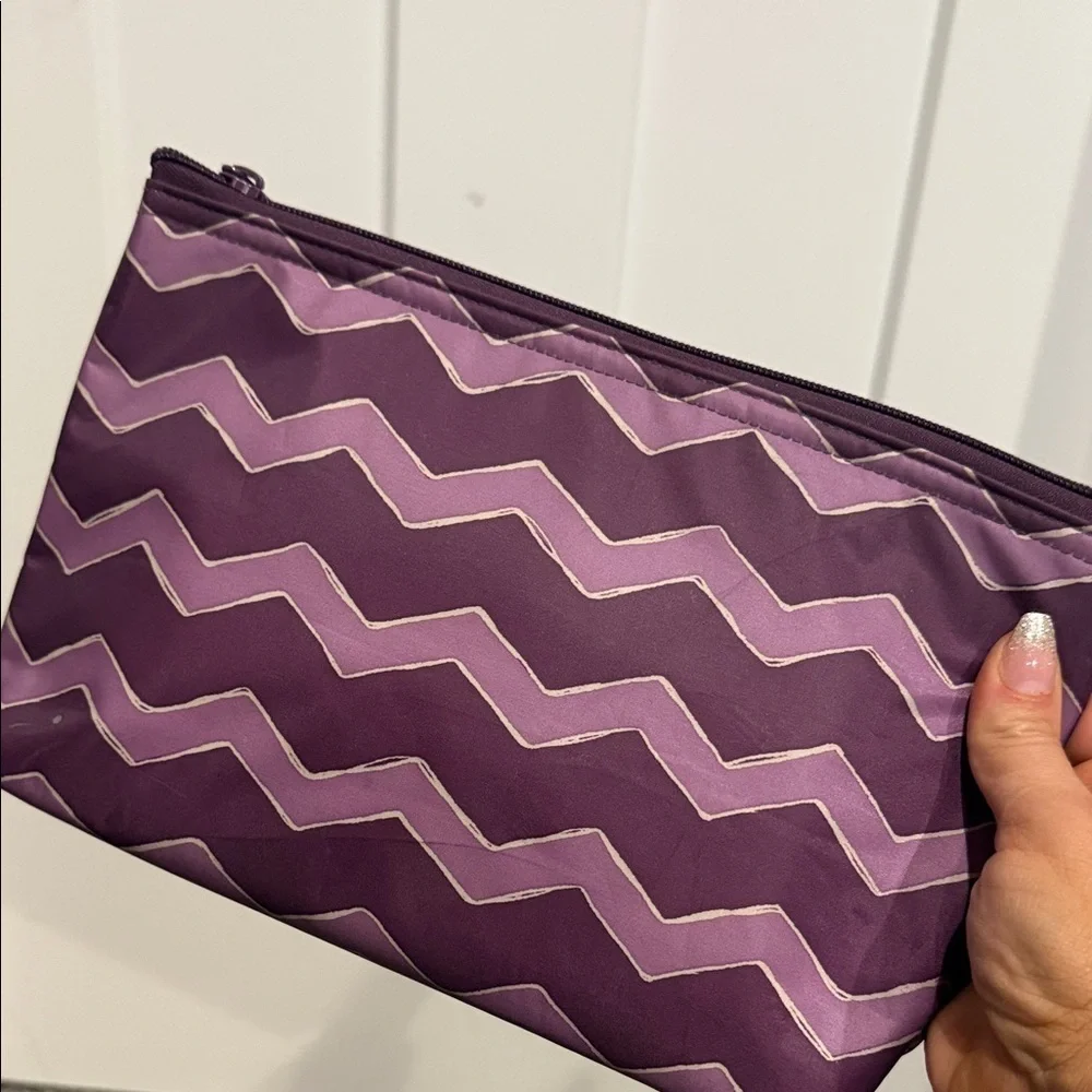 Thirty-One Purple Zigzag and Blue Floral Cosmetic Bags set chevron 31 retired